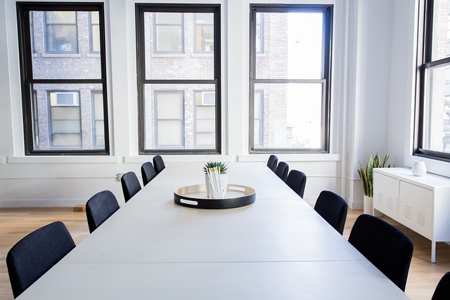 5 tips til at indrette kontorets mødelokale så det er lækkert og indbydende